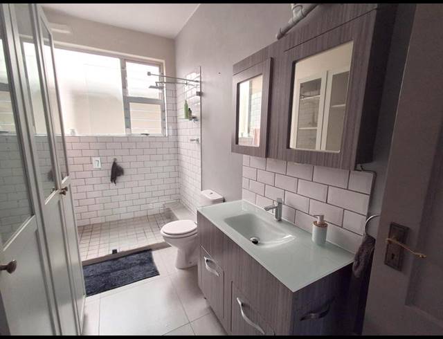 2 BEDROOM APARTMENT FOR SALE IN SEA POINT